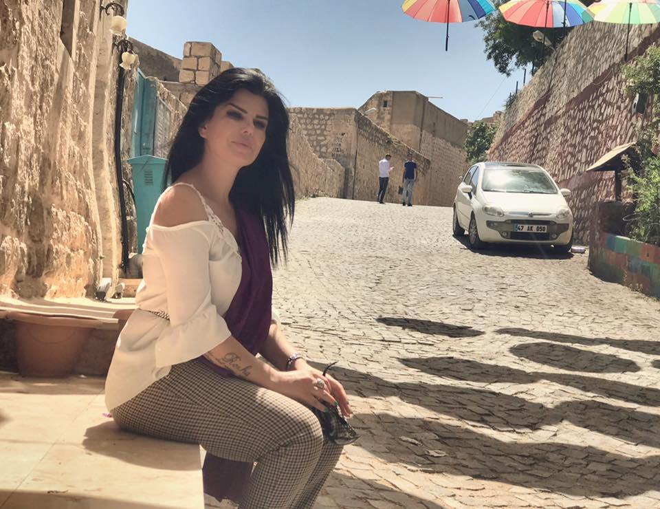 لەنجە عەلی (گیانە لە پرخەی)