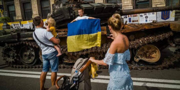 ئۆکراینایەکی سەربەخۆ، بە دەستکەوت وکەموکوڕییەکانییەوە، شایەنی شەڕ کردنە لە پێناویدا