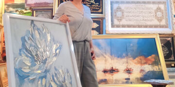 بەفرین ئیبراھیم: لە کوردستان گرنگی بە ھونەرە جوانەکان وەک شێوەکاری و پەیکەرتاشی نادرێت