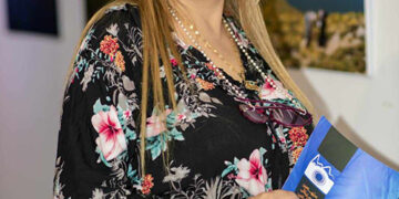 نەسرین تەنیا: نووسین و دەر بڕینی ھەستەکان جۆریکە لە یاخی بوون