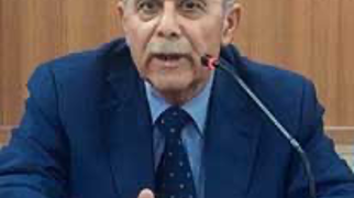 وچانێک بەدیار کتێبی (خۆم و ئەستێرە گەشەکان)ەوە