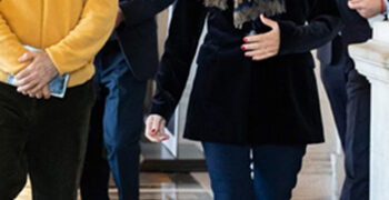 “به‌همه‌ن قوبادی” له‌گه‌ڵ خاتوو “ئانێ هیدالگۆ” سه‌رۆکی شاره‌وانی پاریس دیداریی کرد