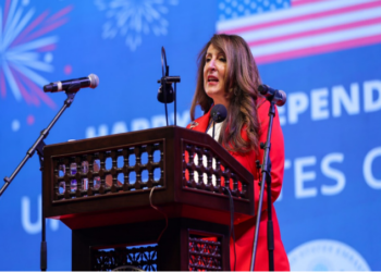 هـیرۆ باجەلان یەکەم باڵيۆزی ئەمریکی بە رەچەڵەک کورد..