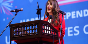 هـیرۆ باجەلان یەکەم باڵيۆزی ئەمریکی بە رەچەڵەک کورد..