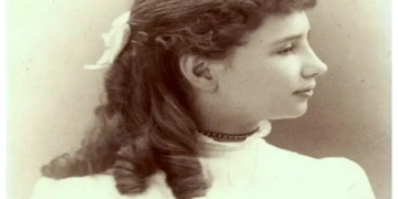 چـیرۆکی ژیـانی هـێـلـین کـیلەر (١٨٨٠ـ ١٩٦٨)..