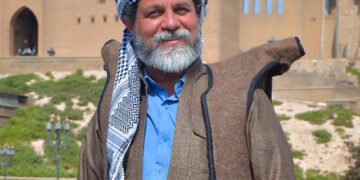 ھونەرمەند عەلی ئەڵوەنی: خۆشنووسی وەکو ئەشقێکە بۆمن سەبووریەک و ئارامیەک بە ناخم دەبەخشێت