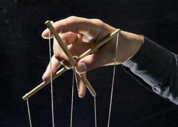  سوکە لەنگەر: مافیای ڕۆشنبیریی