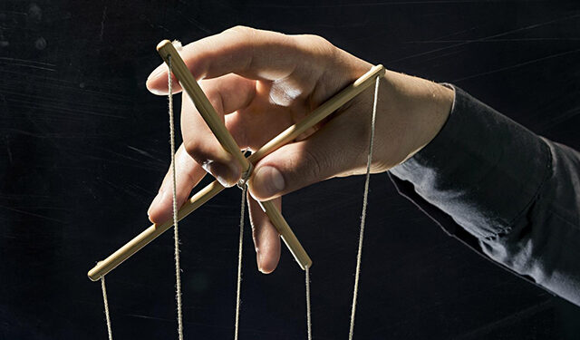  سوکە لەنگەر: مافیای ڕۆشنبیریی