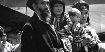 ئایا ئێمە چاوەڕێی جووەکان بکەین یان وەکو ئەوان بکەین؟