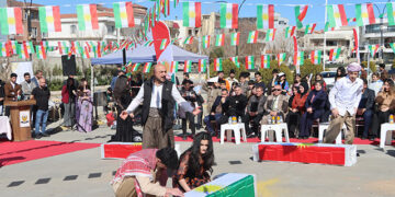 لەپیرمام.. یەکەمین فیستیڤاڵی شانۆی سەرشەقام بەرێوە چوو