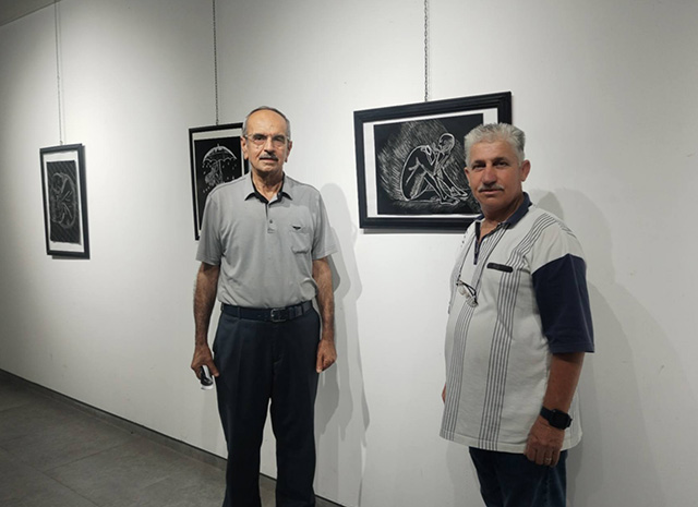 چاو خشاندنێک بە شەشەمین پیشانگای ھونەرمەند ئازاد مەخمووری