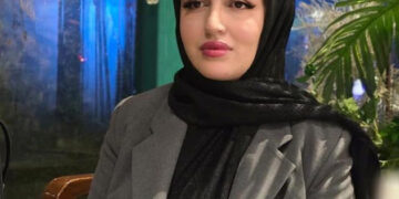 نووسەر ھەوارخان سەیدمراد: ئافرەت کۆڵەکەی سەرەکیی خێزان و بنەمای پەروەردەیە